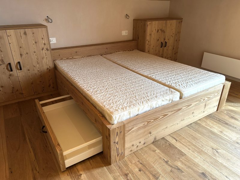 Larch, vapo treated.